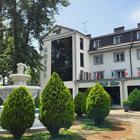 Hotel Pietrak Wągrowiec Exteriör bild