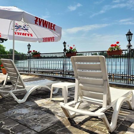 Hotel Pietrak Wągrowiec Exteriör bild