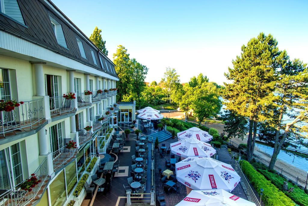 Hotel Pietrak Wągrowiec Exteriör bild